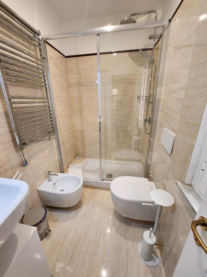 Monolocale Suite Con Terrazzino Рим Екстериор снимка